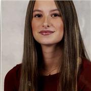 Estudiante de universidad, habiendo cursado en Irlanda, ofrece clases de repaso en Barcelona.